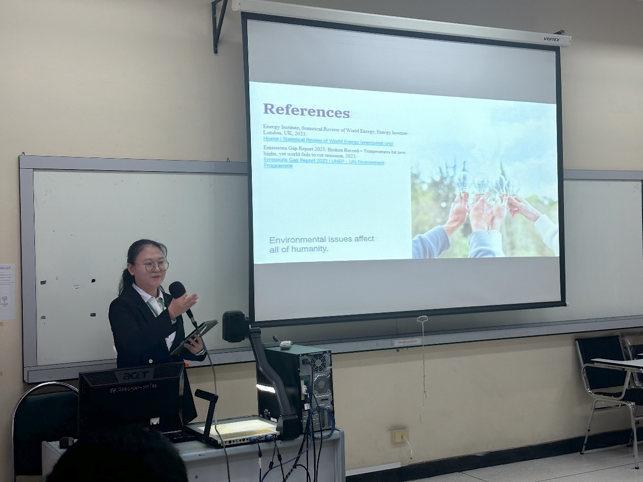 亚博官网研究生赴泰国参加国际学术会议并作报告