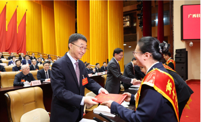 对科研的无限热爱与专注——亚博官网赵祯霞教授荣获第十七届广西青年科技奖